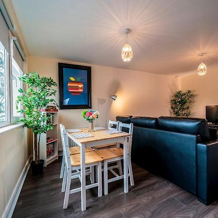 1 Bd Apt In Historical W Belfast Close To Centre Экстерьер фото