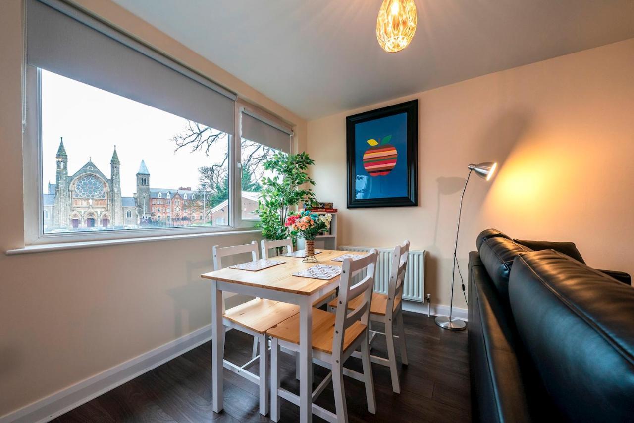1 Bd Apt In Historical W Belfast Close To Centre Экстерьер фото